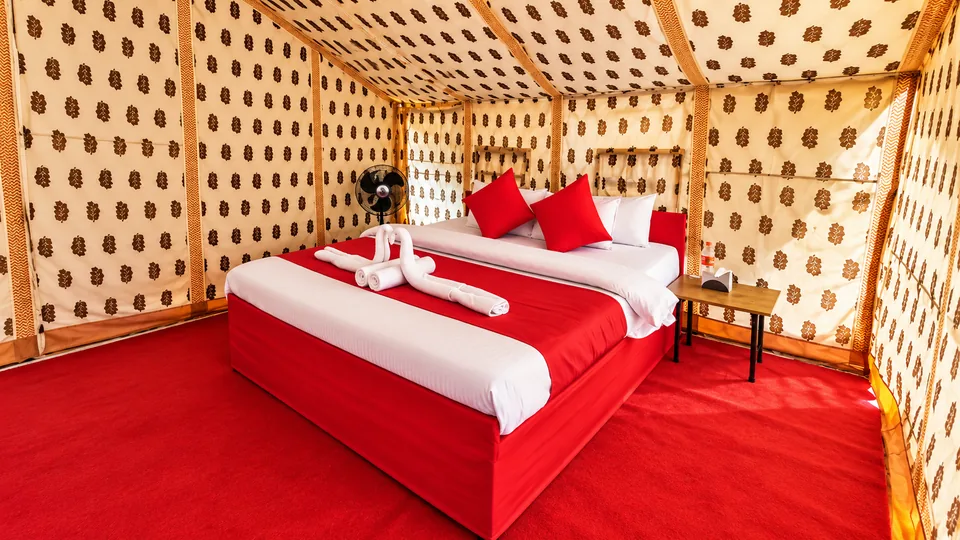 Super Delux Swiss tent