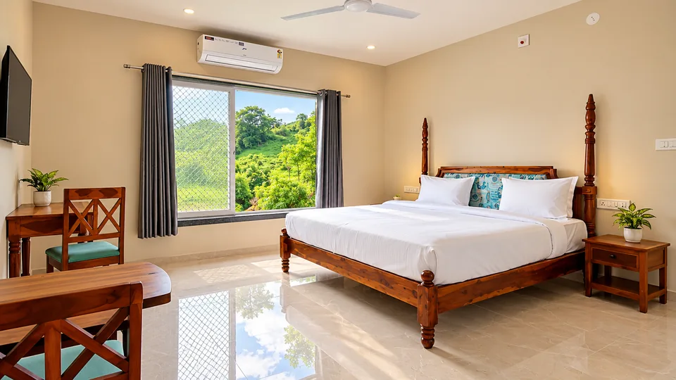 Deluxe Room – Mountain View